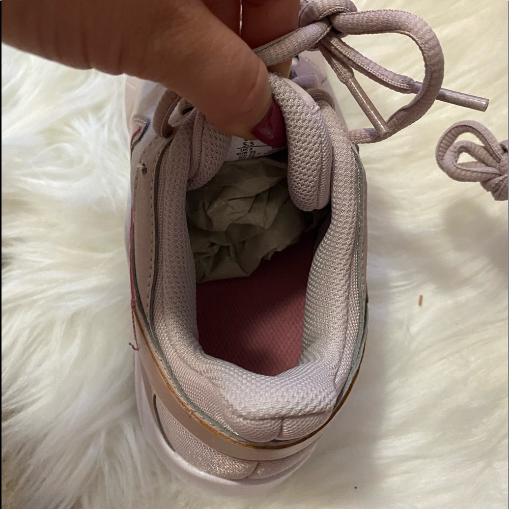 Brand new, still in box, never worn Nikes! Size 5.5 - Picture 8 of 9
